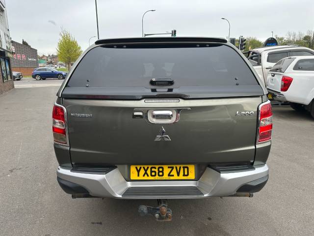 2018 Mitsubishi L200 2.4 2018 Double Cab DI-D 178 Barbarian 4WD