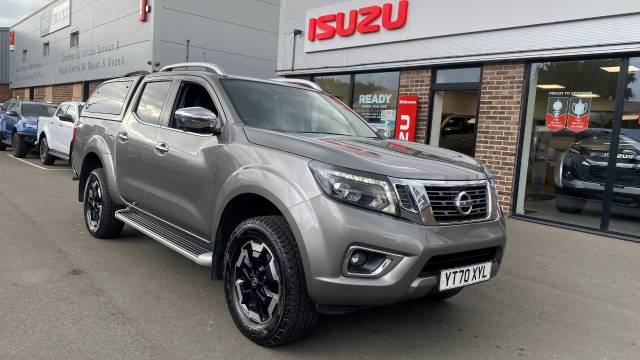 Nissan Navara Double Cab Pick Up Tekna 2.3dCi 190 TT 4WD Pick Up Diesel Grey