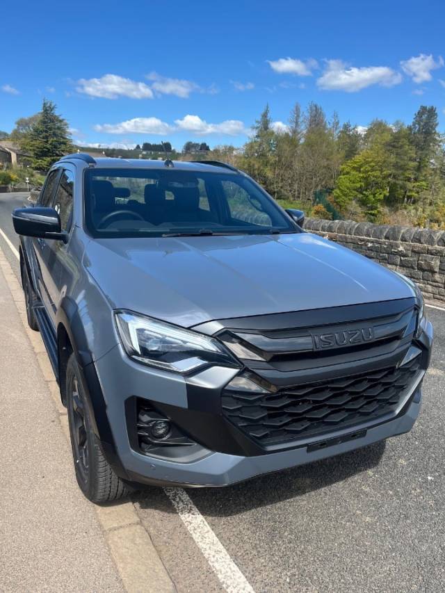 2025 Isuzu D-max 1.9 V-Cross Steel Edition Double Cab 4x4 Auto