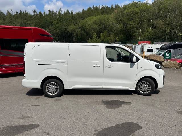 Vauxhall Vivaro 2900 1.5d 100PS Sportive H1 Van 2021 Panel Van Diesel White